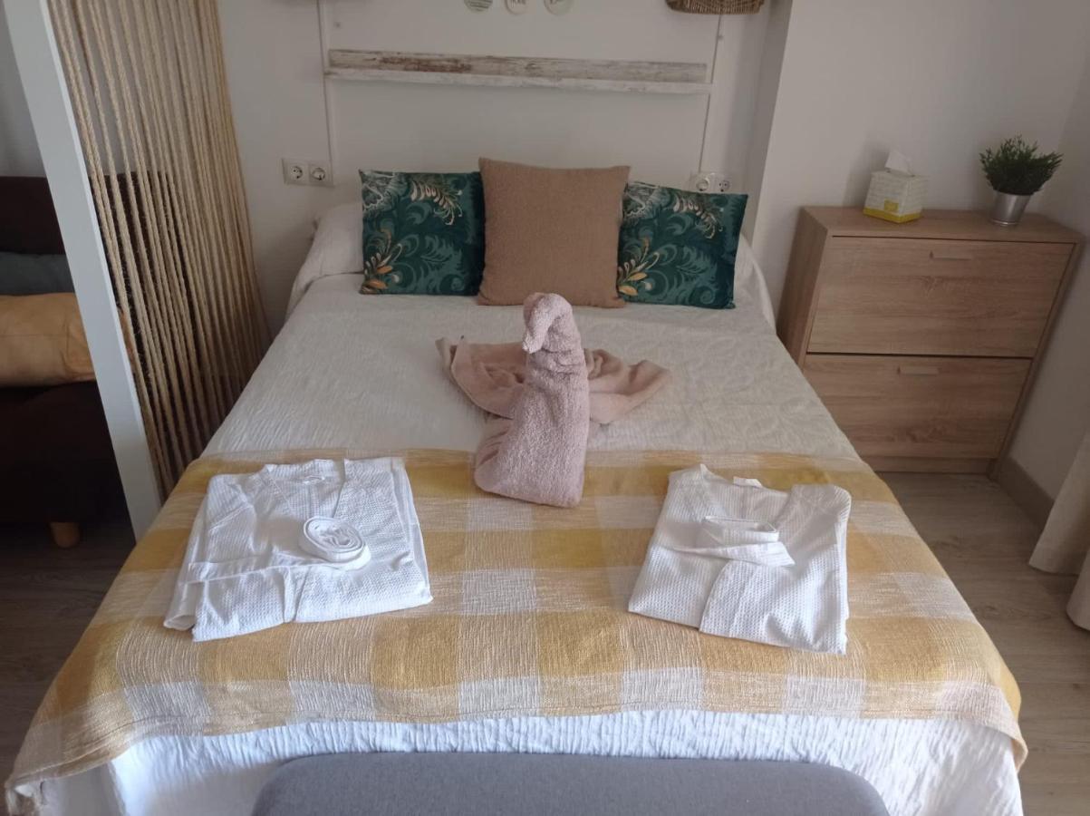 Totalmente Reformado Con Piscina Y Jardines Al Lado De La Playa De La Carihuela Appartement Torremolinos
