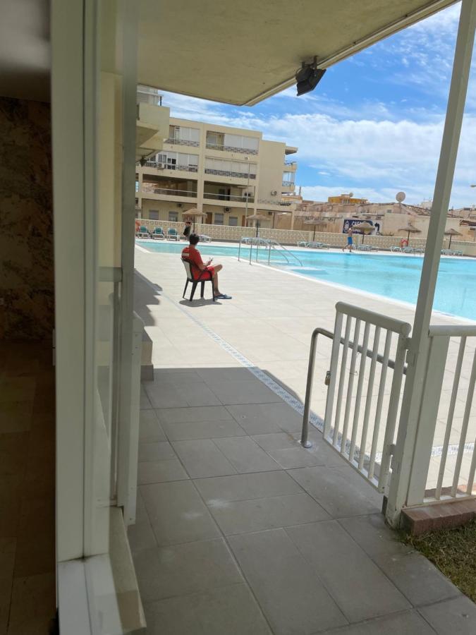 Totalmente Reformado Con Piscina Y Jardines Al Lado De La Playa De La Carihuela Apartamento *